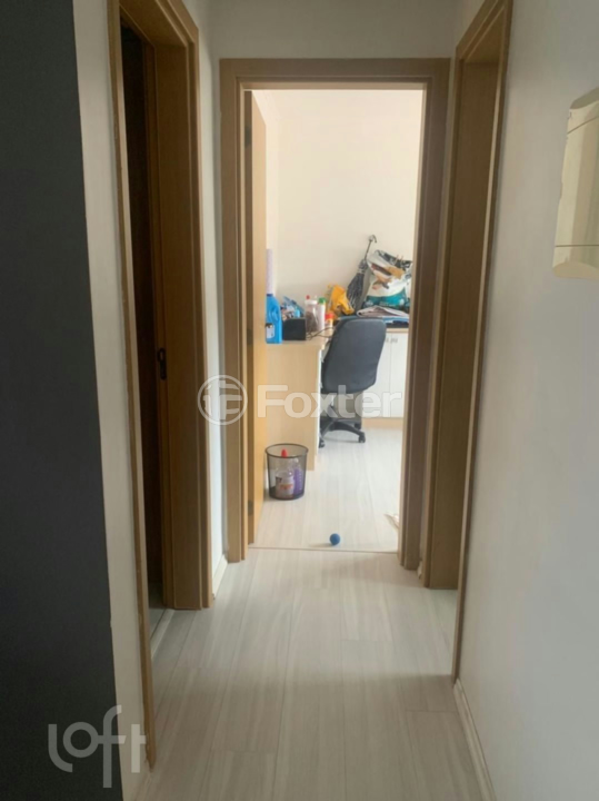 Apartamento à venda com 2 quartos, 62m² - Foto 2