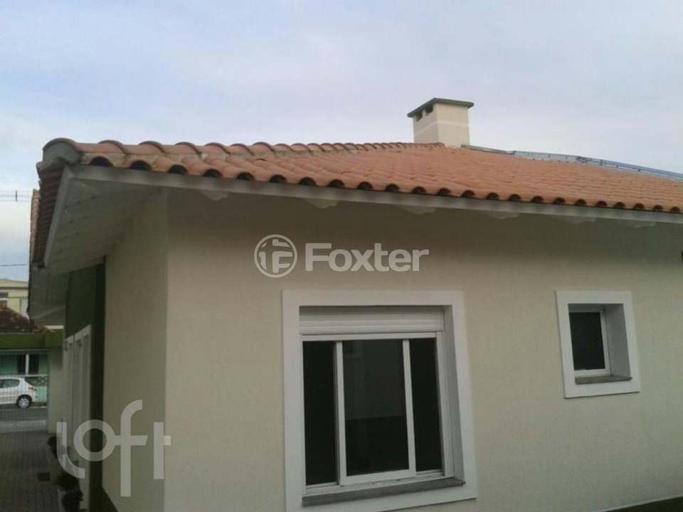 Casa à venda com 2 quartos, 52m² - Foto 1