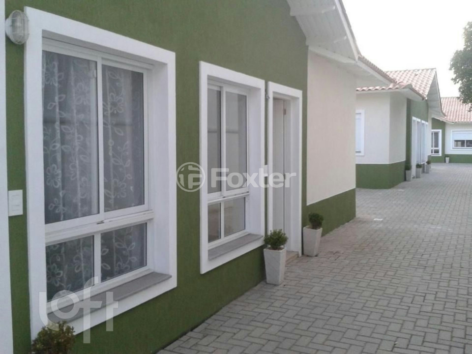 Casa à venda com 2 quartos, 52m² - Foto 11