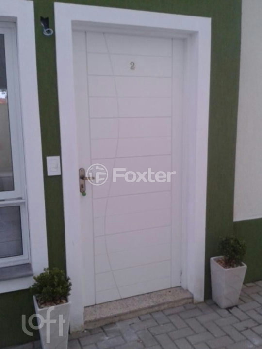 Casa à venda com 2 quartos, 52m² - Foto 2