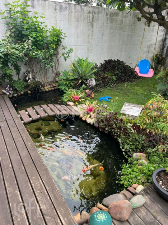 Casa à venda com 3 quartos, 174m² - Foto 4