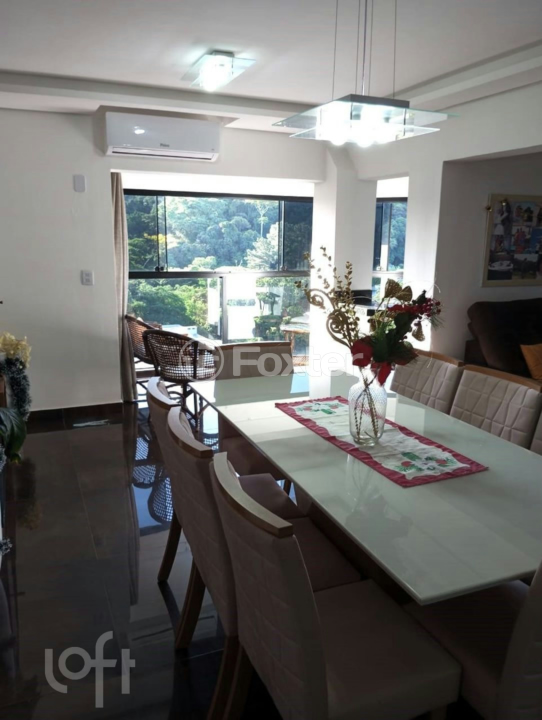Apartamento à venda com 3 quartos, 107m² - Foto 2