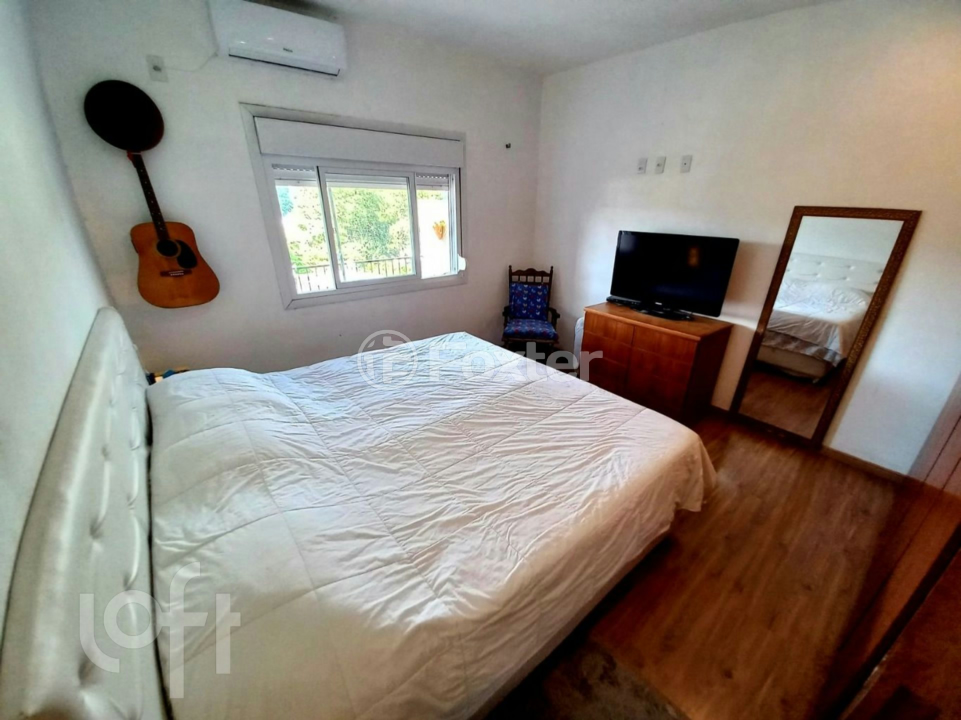 Casa à venda com 4 quartos, 111m² - Foto 1