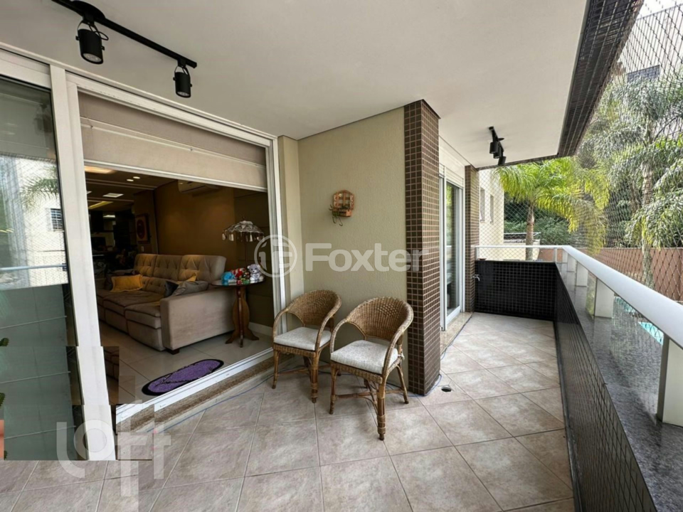 Apartamento à venda com 3 quartos, 194m² - Foto 6