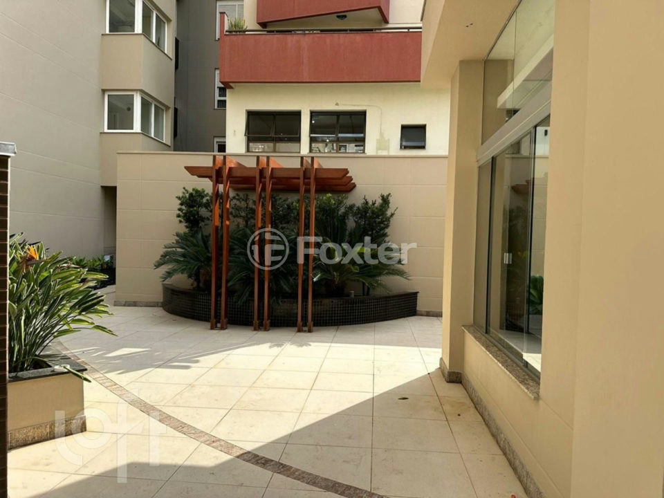 Apartamento à venda com 3 quartos, 194m² - Foto 29