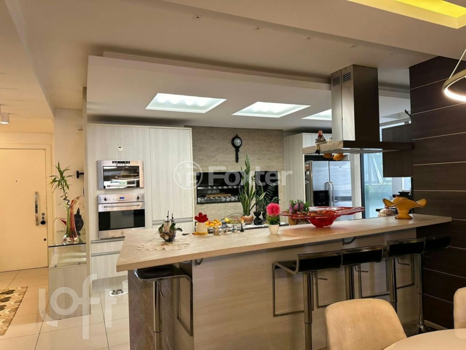 Apartamento à venda com 3 quartos, 194m² - Foto 19