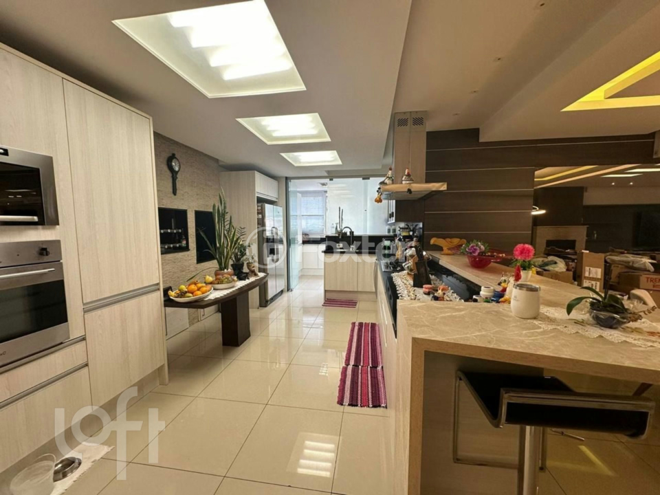 Apartamento à venda com 3 quartos, 194m² - Foto 18