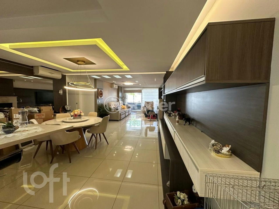 Apartamento à venda com 3 quartos, 194m² - Foto 5