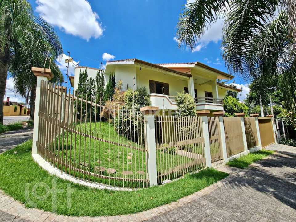 Casa à venda com 5 quartos, 262m² - Foto 25
