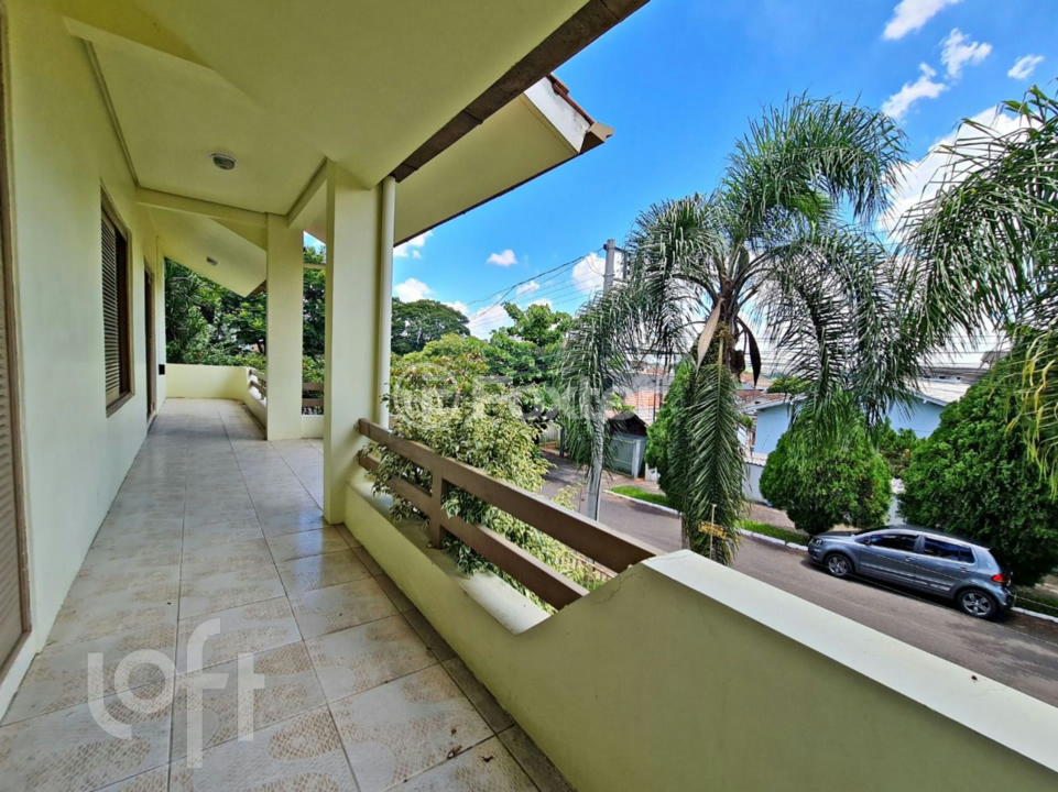 Casa à venda com 5 quartos, 262m² - Foto 8