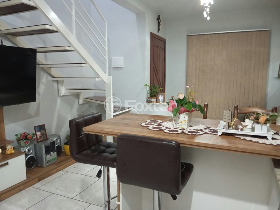 Casa à venda com 2 quartos, 78m² - Foto 8