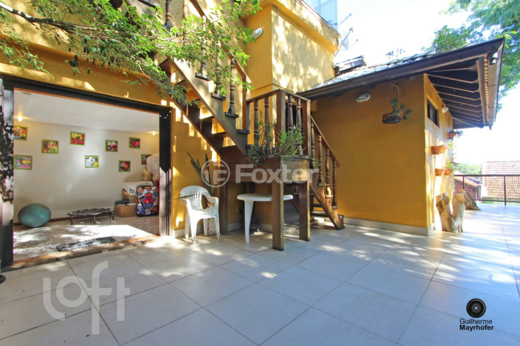 Casa de Condomínio à venda com 4 quartos, 400m² - Foto 1