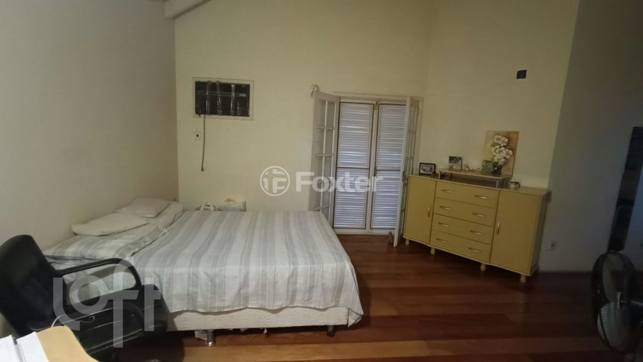 Casa à venda com 3 quartos, 216m² - Foto 6
