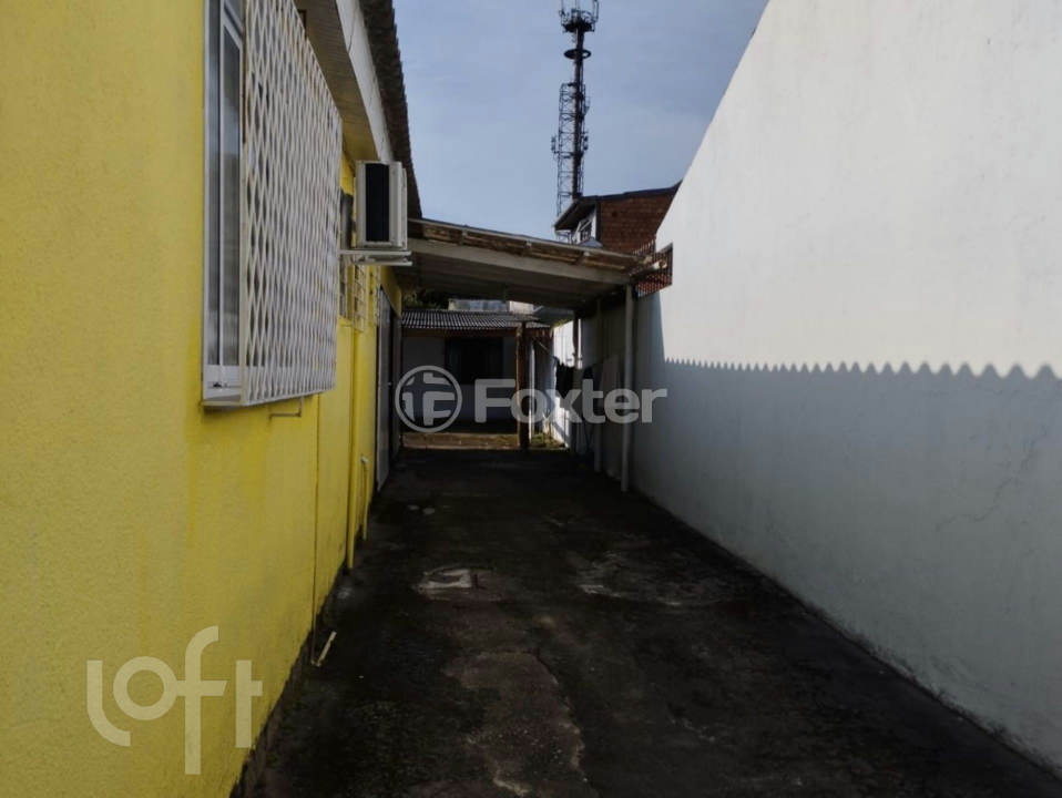Casa à venda com 2 quartos, 90m² - Foto 4