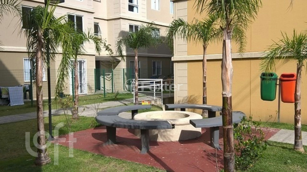 Apartamento à venda com 2 quartos, 42m² - Foto 17