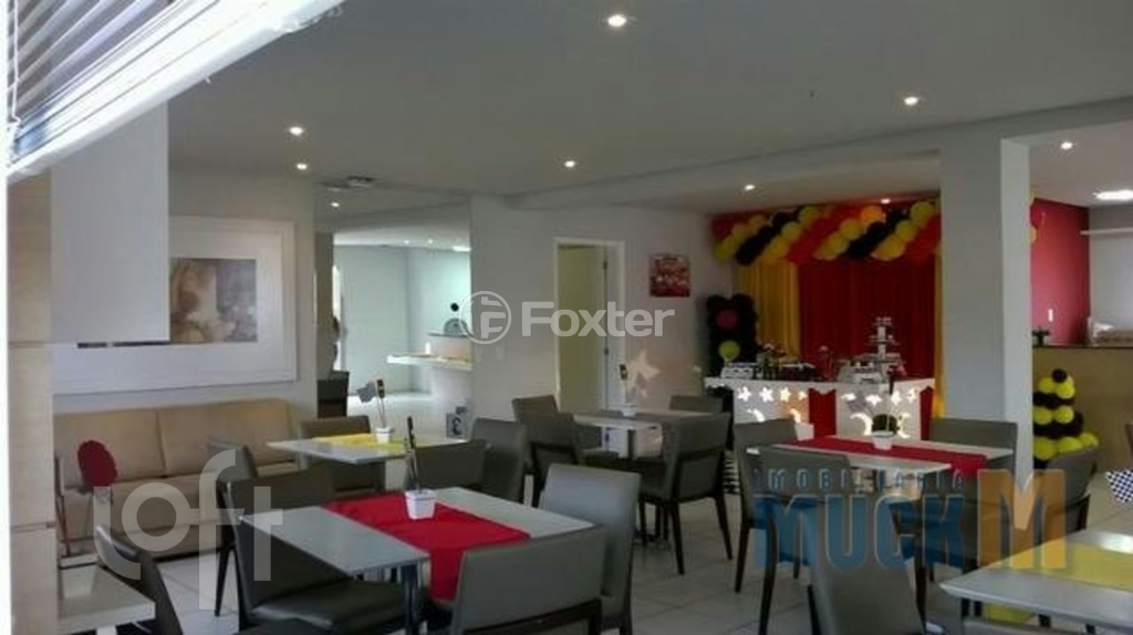 Apartamento à venda com 2 quartos, 42m² - Foto 13