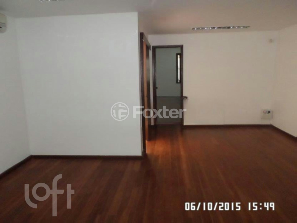 Casa à venda com 2 quartos, 130m² - Foto 1