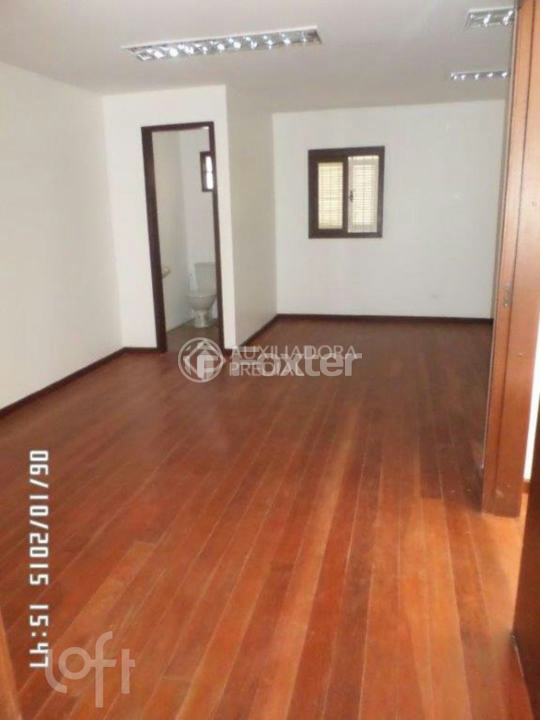 Casa à venda com 2 quartos, 130m² - Foto 4