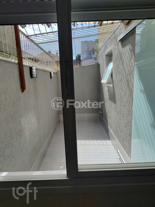 Apartamento à venda com 2 quartos, 62m² - Foto 17