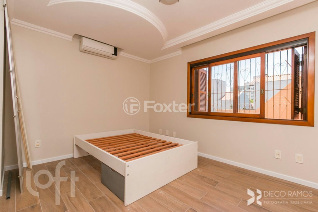 Casa de Condomínio à venda com 3 quartos, 243m² - Foto 10