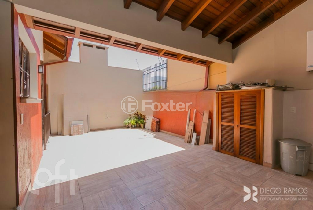Casa de Condomínio à venda com 3 quartos, 243m² - Foto 25