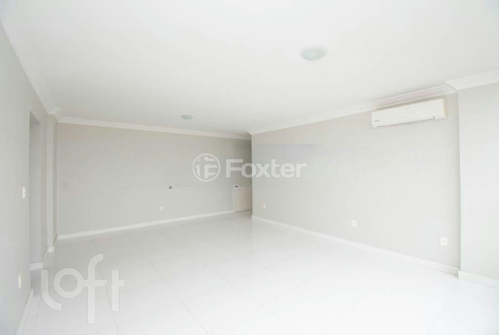 Apartamento à venda com 2 quartos, 81m² - Foto 2