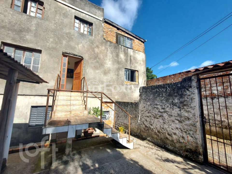 Casa à venda com 3 quartos, 490m² - Foto 1