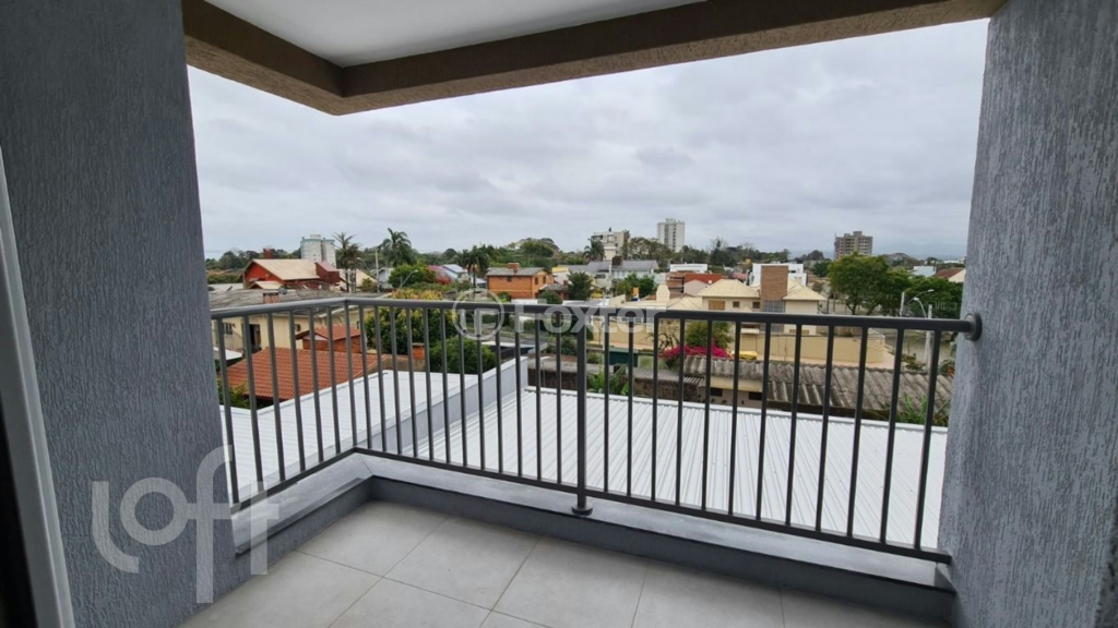 Apartamento à venda com 2 quartos, 75m² - Foto 2