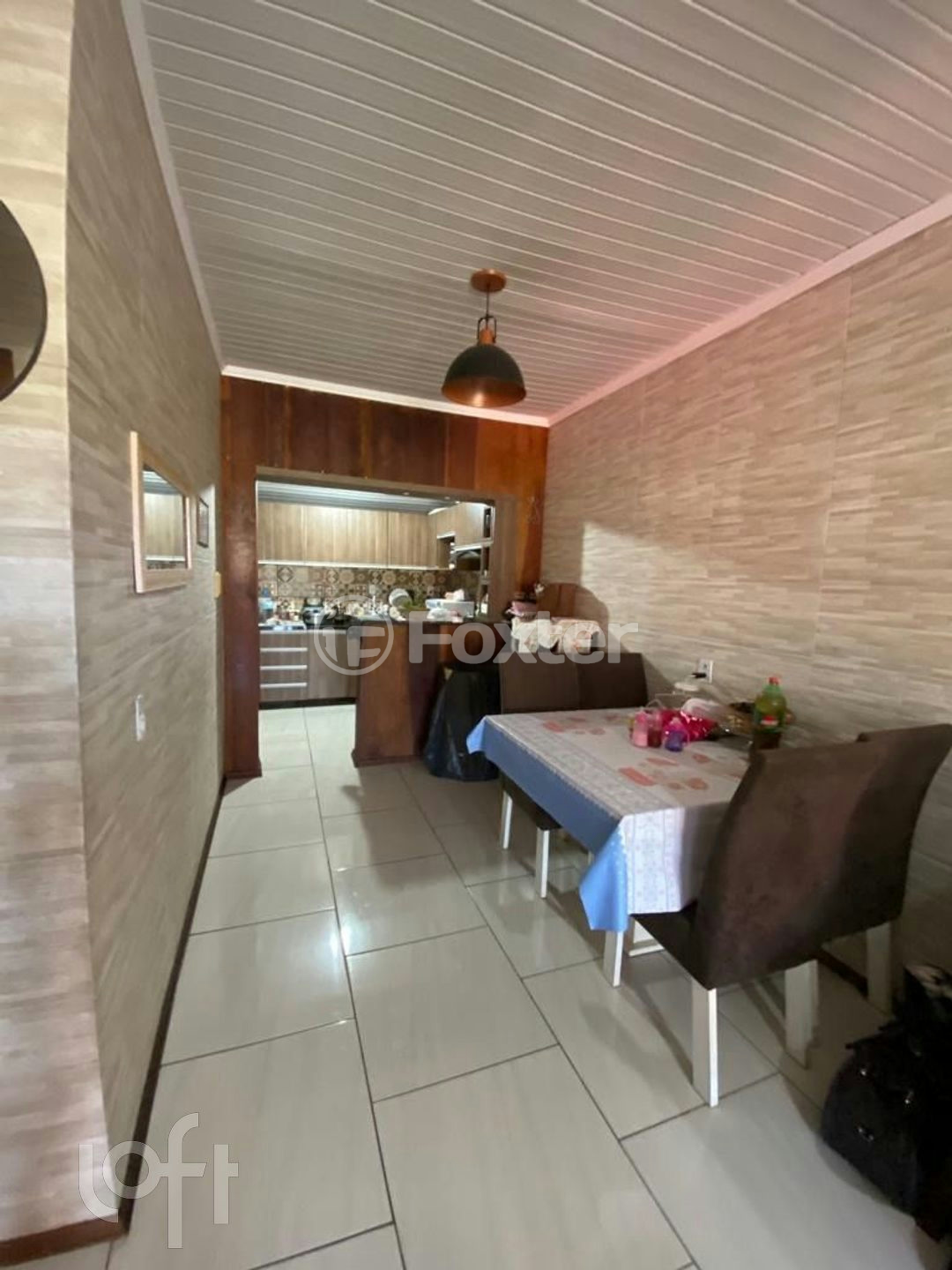 Casa à venda com 2 quartos, 70m² - Foto 4