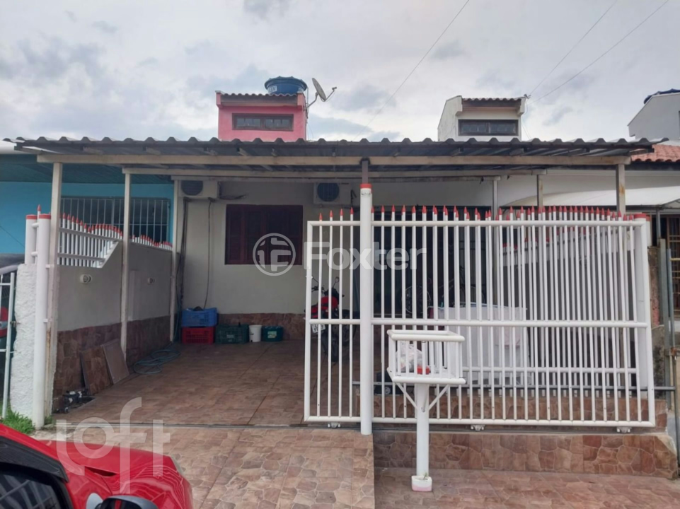Casa à venda com 2 quartos, 70m² - Foto 1