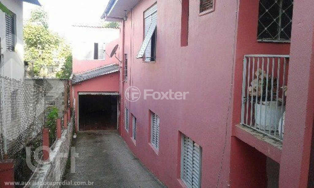 Casa à venda com 4 quartos, 400m² - Foto 1