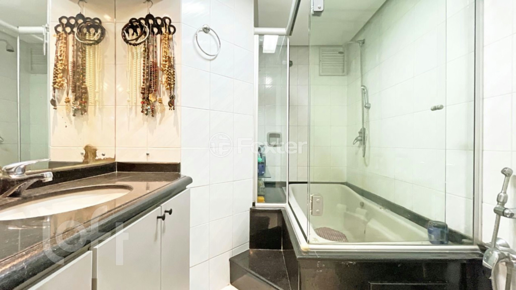 Apartamento à venda com 3 quartos, 109m² - Foto 17