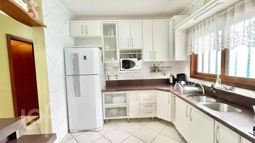 Casa à venda com 4 quartos, 186m² - Foto 8