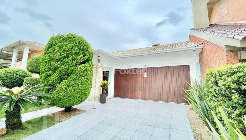 Casa à venda com 4 quartos, 186m² - Foto 2