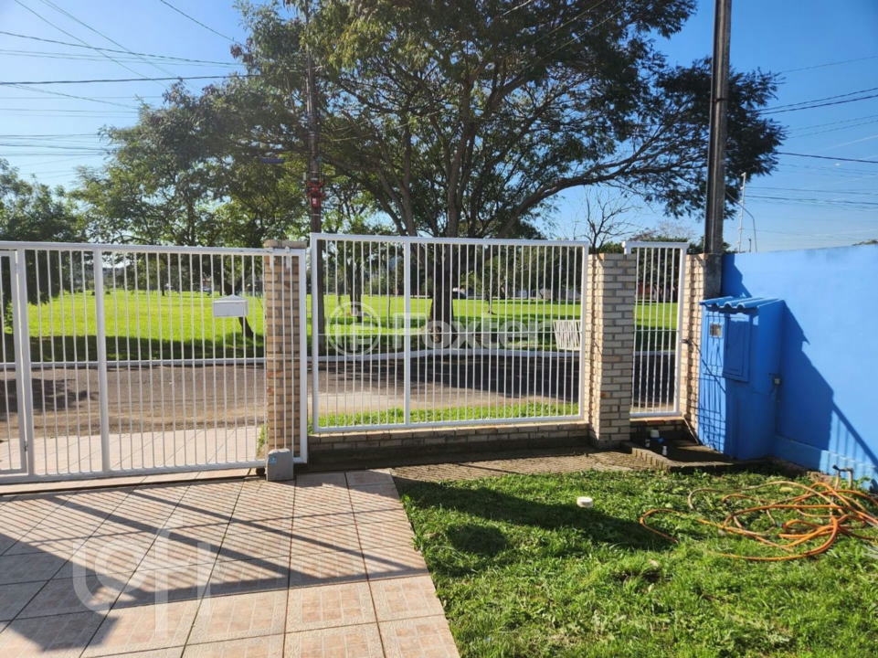 Casa à venda com 4 quartos, 167m² - Foto 2