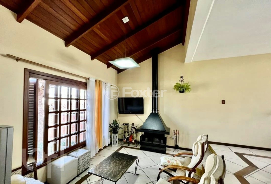 Casa à venda com 3 quartos, 213m² - Foto 5