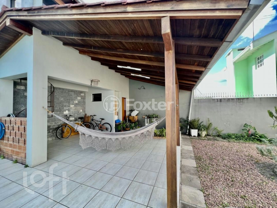 Casa à venda com 3 quartos, 213m² - Foto 47
