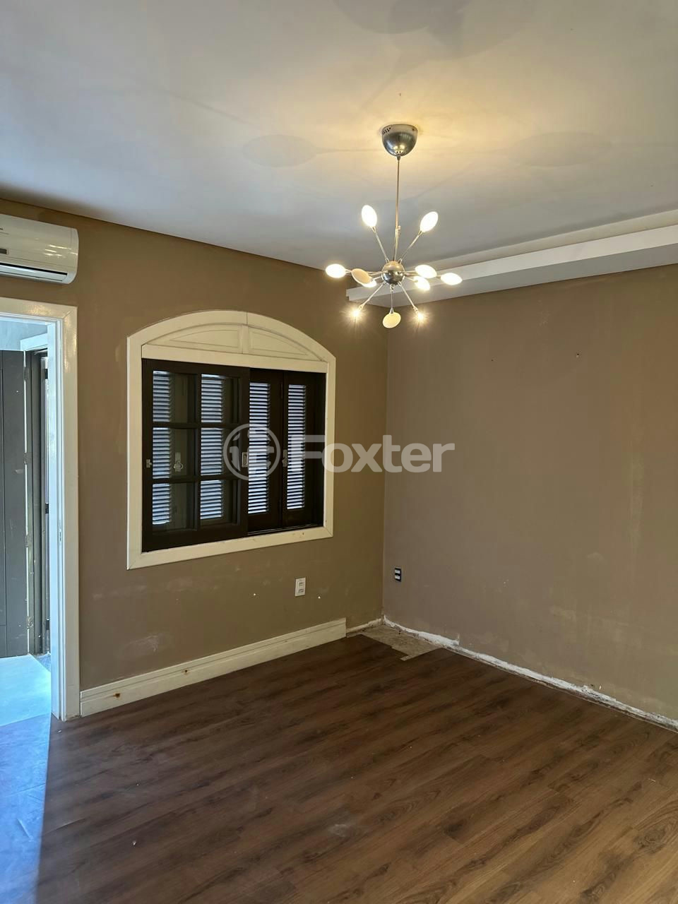 Casa à venda com 4 quartos, 202m² - Foto 6