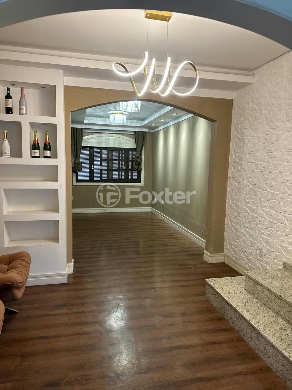 Casa à venda com 4 quartos, 202m² - Foto 3