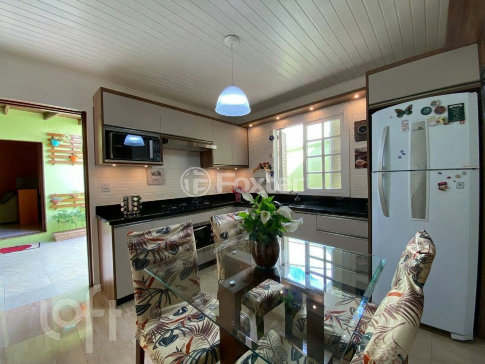 Casa à venda com 3 quartos, 185m² - Foto 4