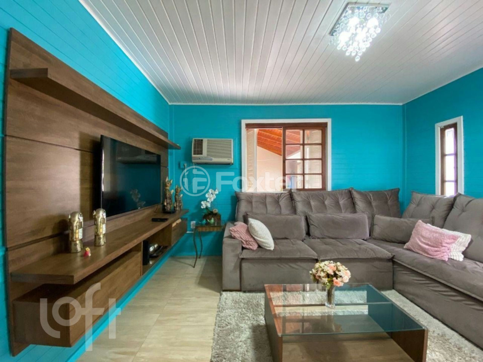 Casa à venda com 3 quartos, 185m² - Foto 1