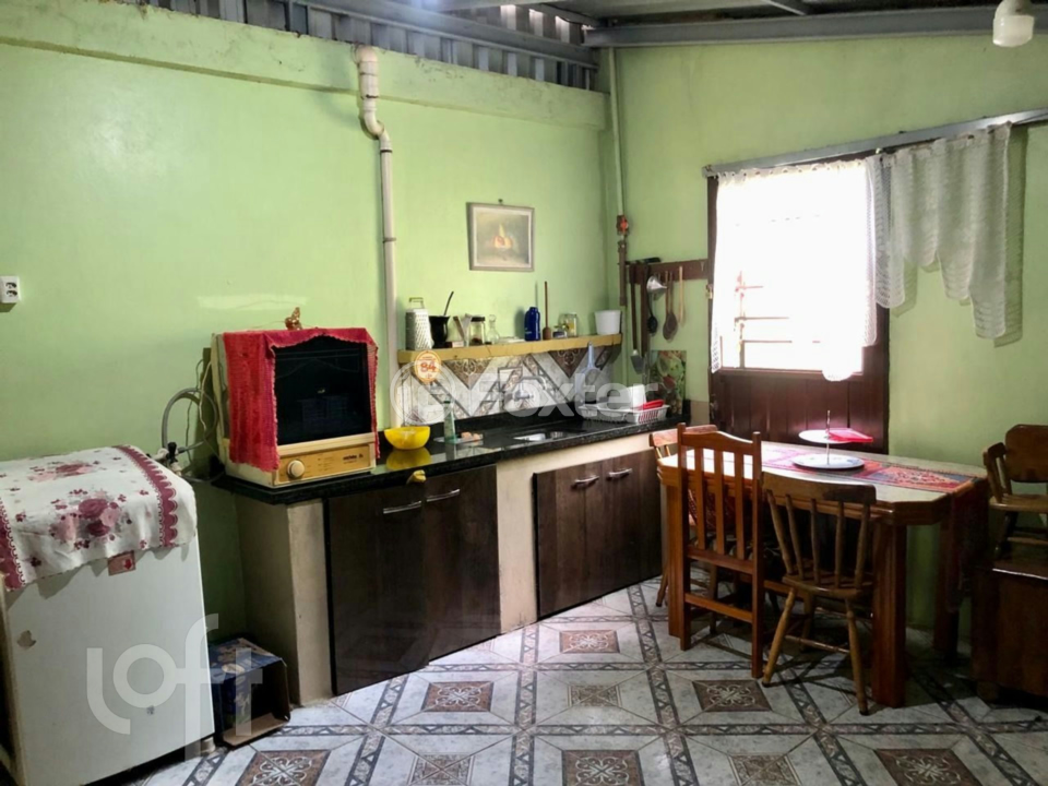 Casa à venda com 4 quartos, 200m² - Foto 11