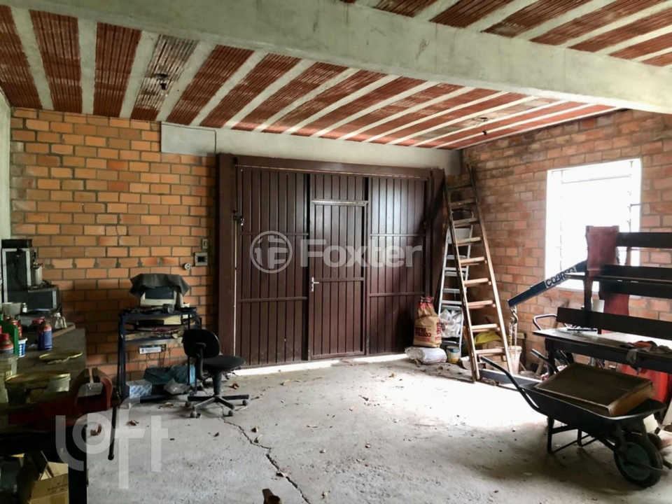 Casa à venda com 4 quartos, 200m² - Foto 32