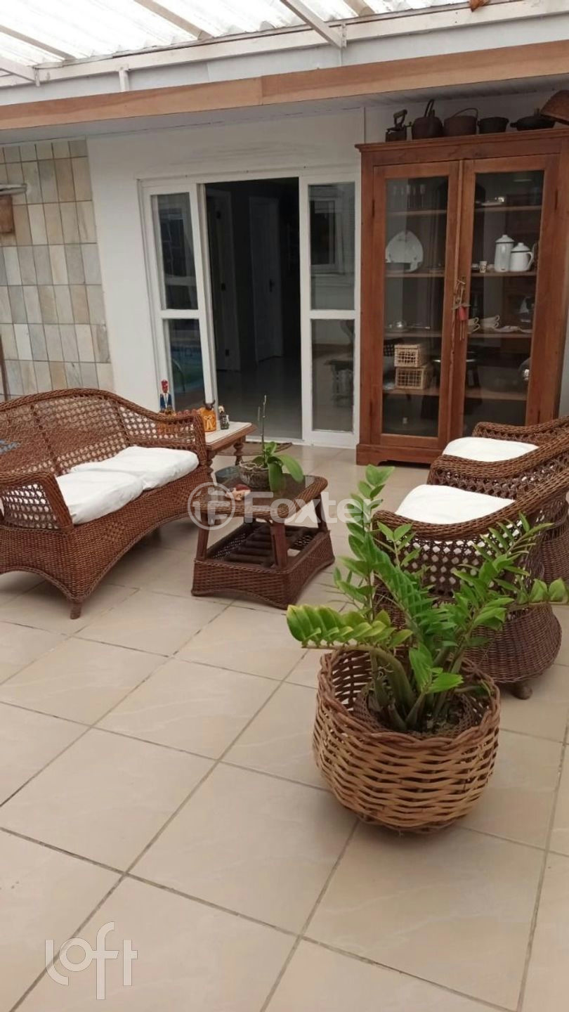 Casa à venda com 3 quartos, 200m² - Foto 8