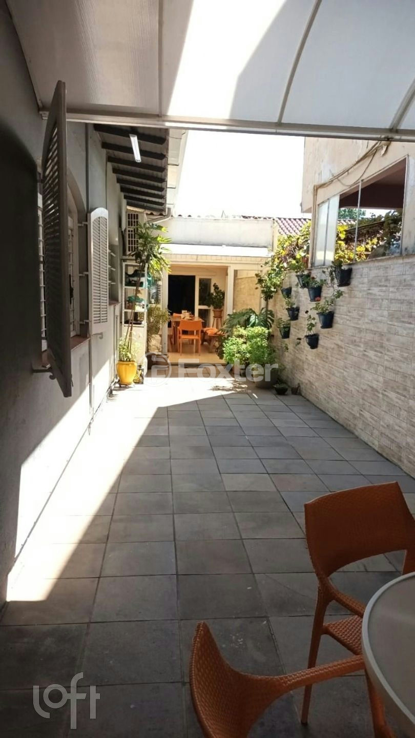 Casa à venda com 3 quartos, 200m² - Foto 33