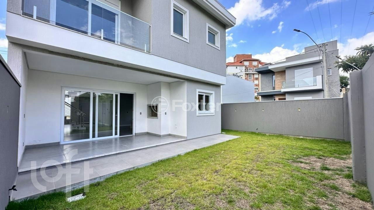 Casa de Condomínio à venda com 3 quartos, 228m² - Foto 3