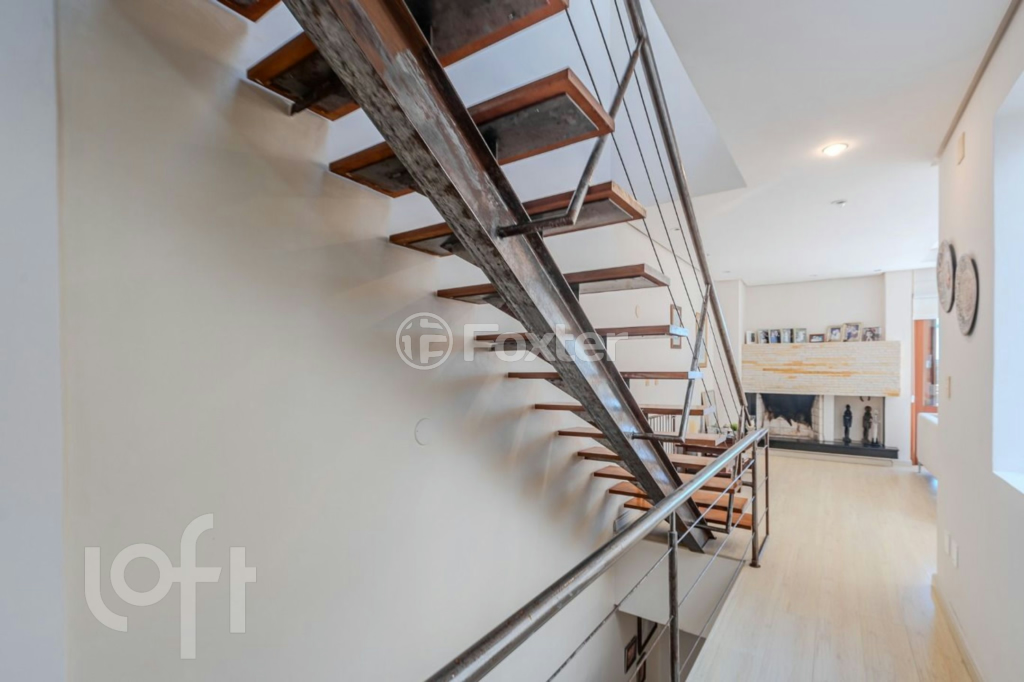 Casa de Condomínio à venda com 4 quartos, 347m² - Foto 3