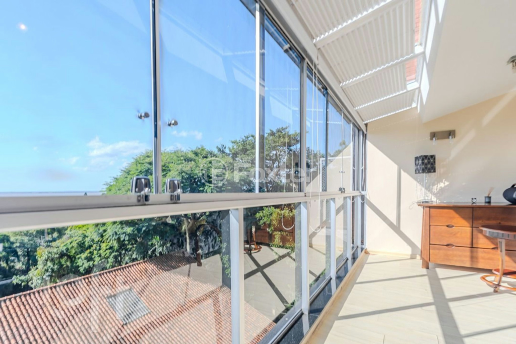 Casa de Condomínio à venda com 4 quartos, 347m² - Foto 2