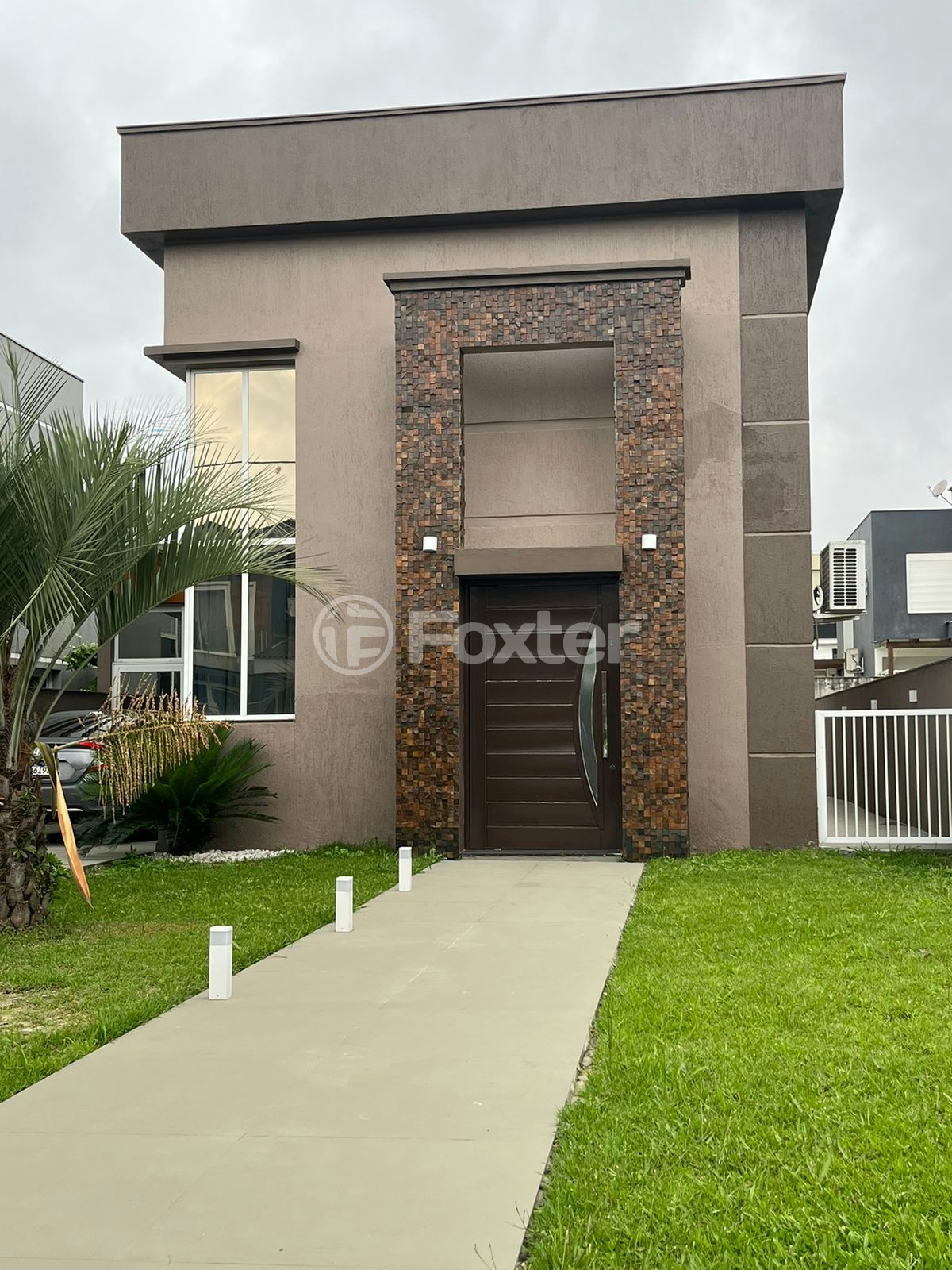 Casa de Condomínio à venda com 3 quartos, 187m² - Foto 1