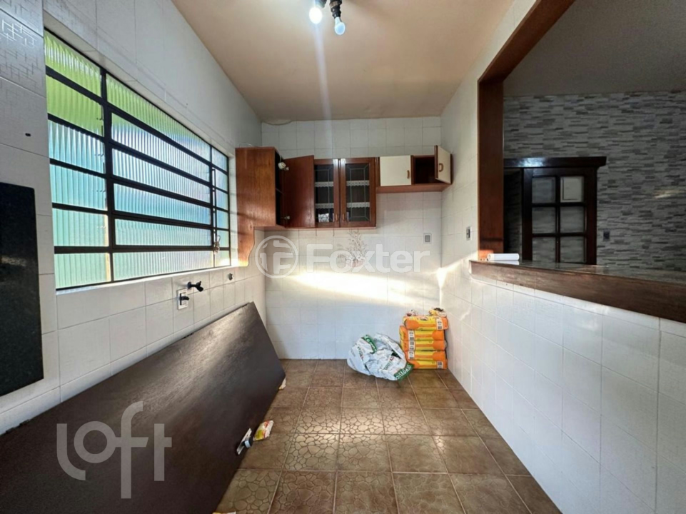Casa à venda com 3 quartos, 183m² - Foto 1